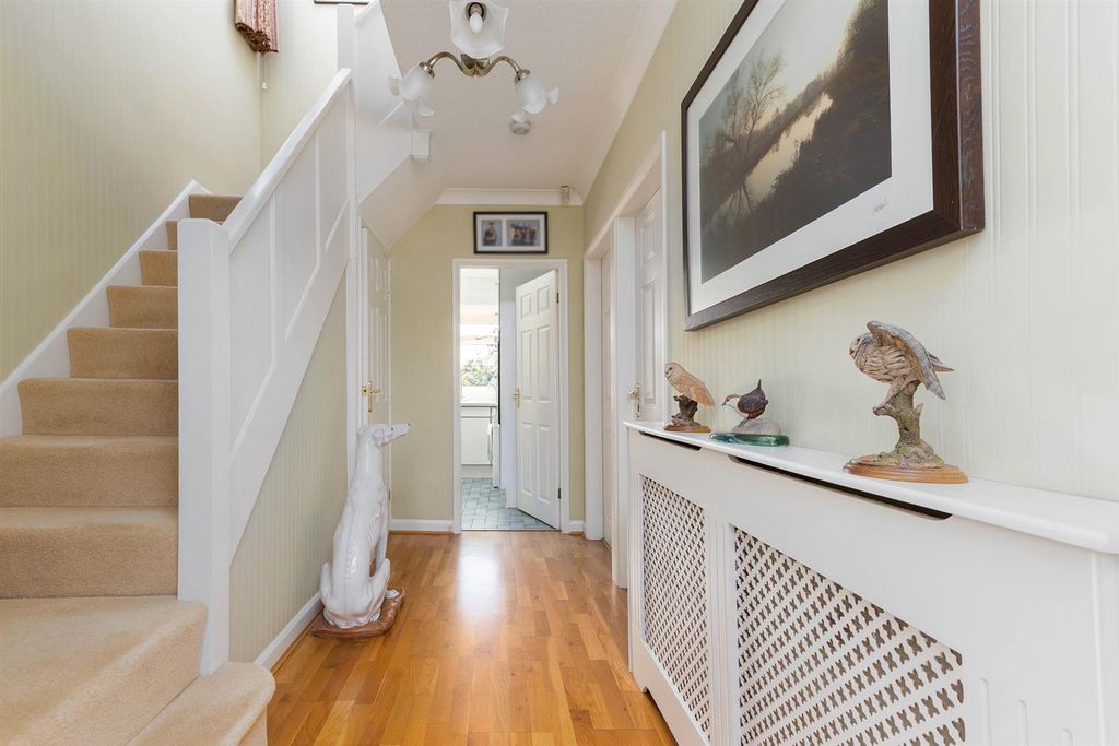 Property photo 3 of 32 Hallway