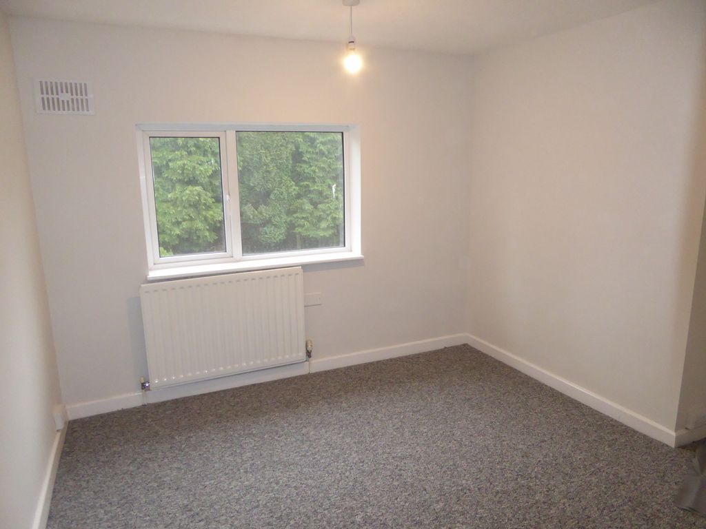 Property photo 3 of 8 Bedroom