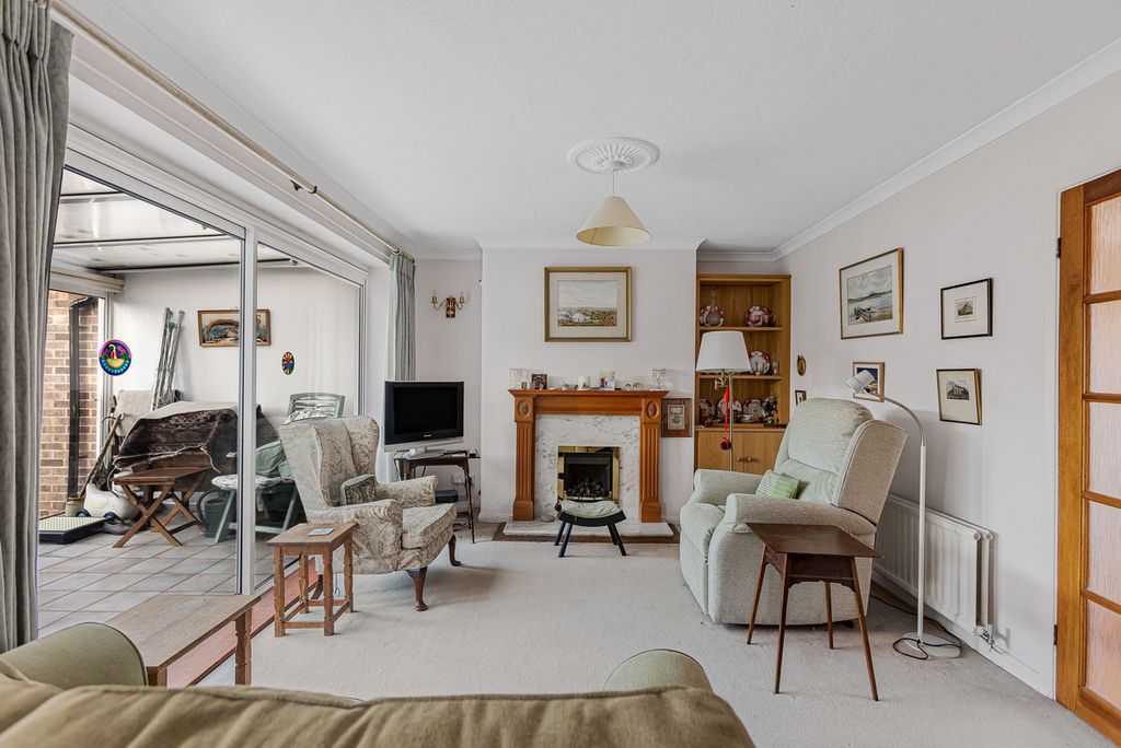 Property photo 3 of 31