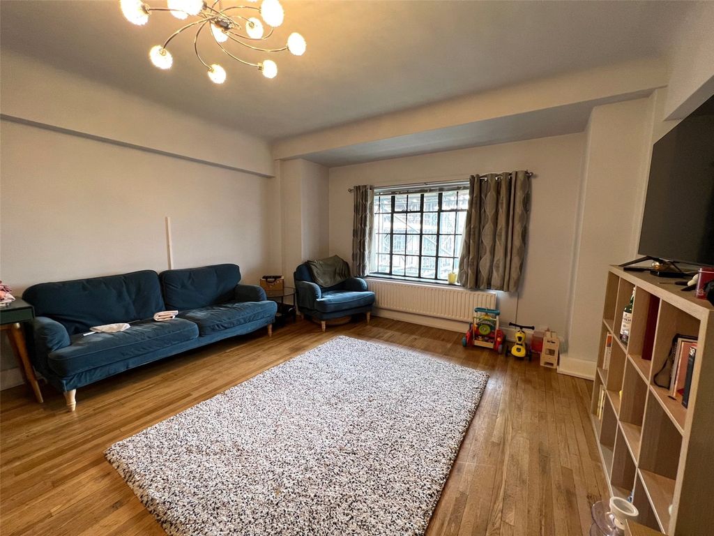 Property photo 3 of 13 Picture No. 20