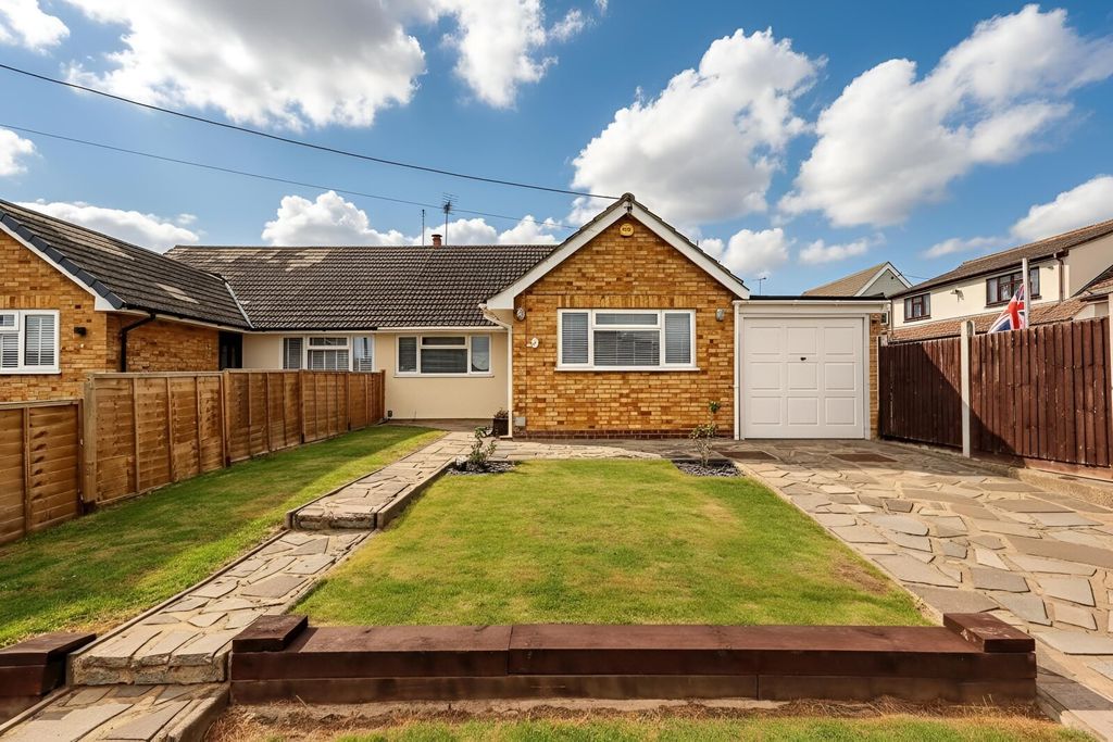 Property photo 1 of 31 Picture No. 04