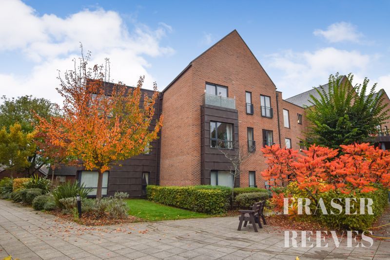 Property photo 1 of 11 Ground Floor Apartment