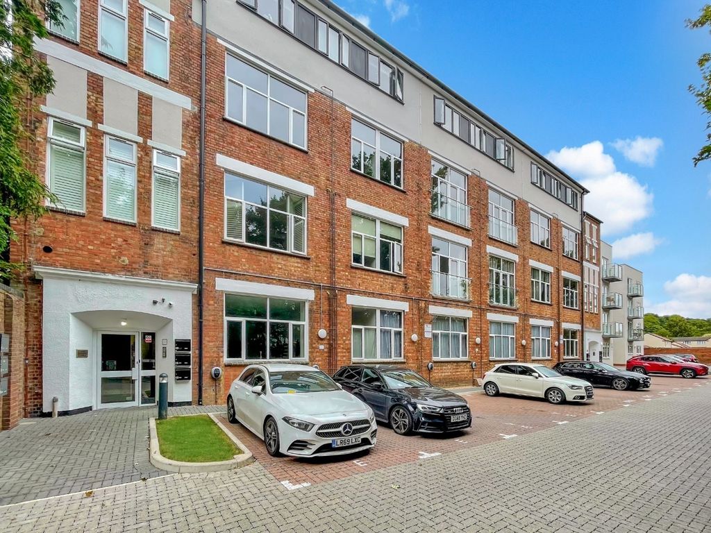 Property photo 1 of 7 4167062