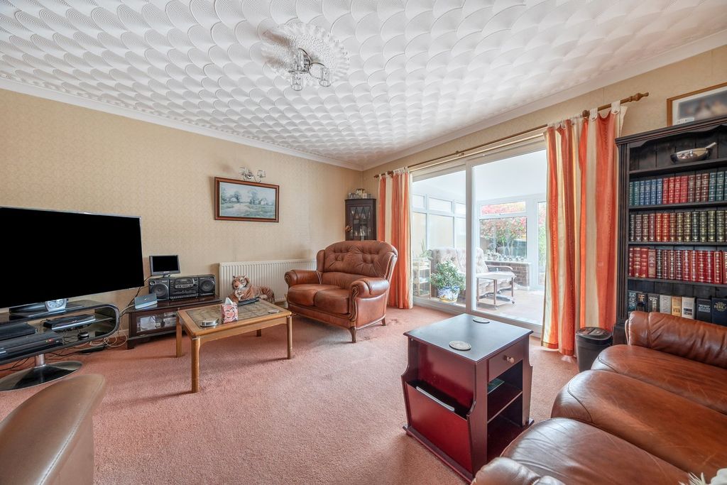 Property photo 3 of 15