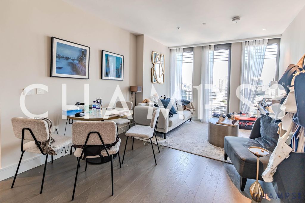 Property photo 1 of 9 2 Bed Flat To Rent Houndsditch, London Ec3A