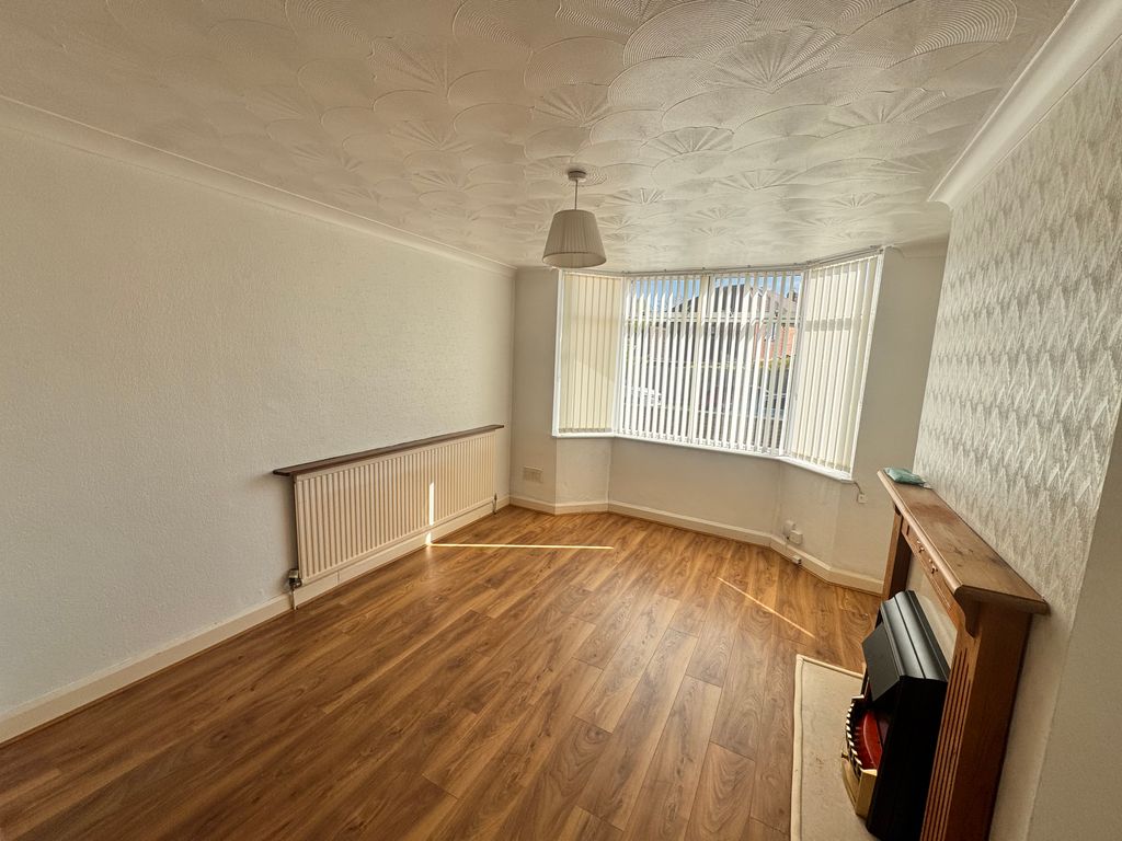 Property photo 3 of 16 Image