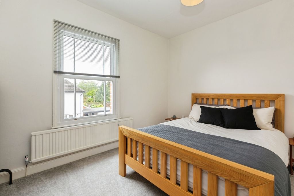Property photo 3 of 18 Pbox-Img.Jpg