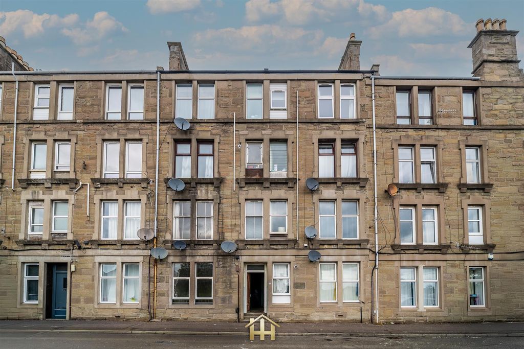 Property photo 1 of 15 1-2 43 Lyon St Dd4 6Ra 190925 Edit (15 Of 26).Jpg