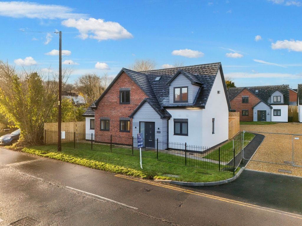 Property photo 1 of 34 3817610