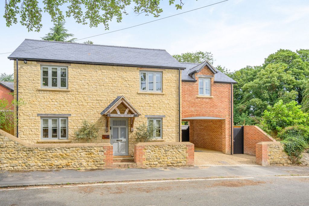 Property photo 1 of 37