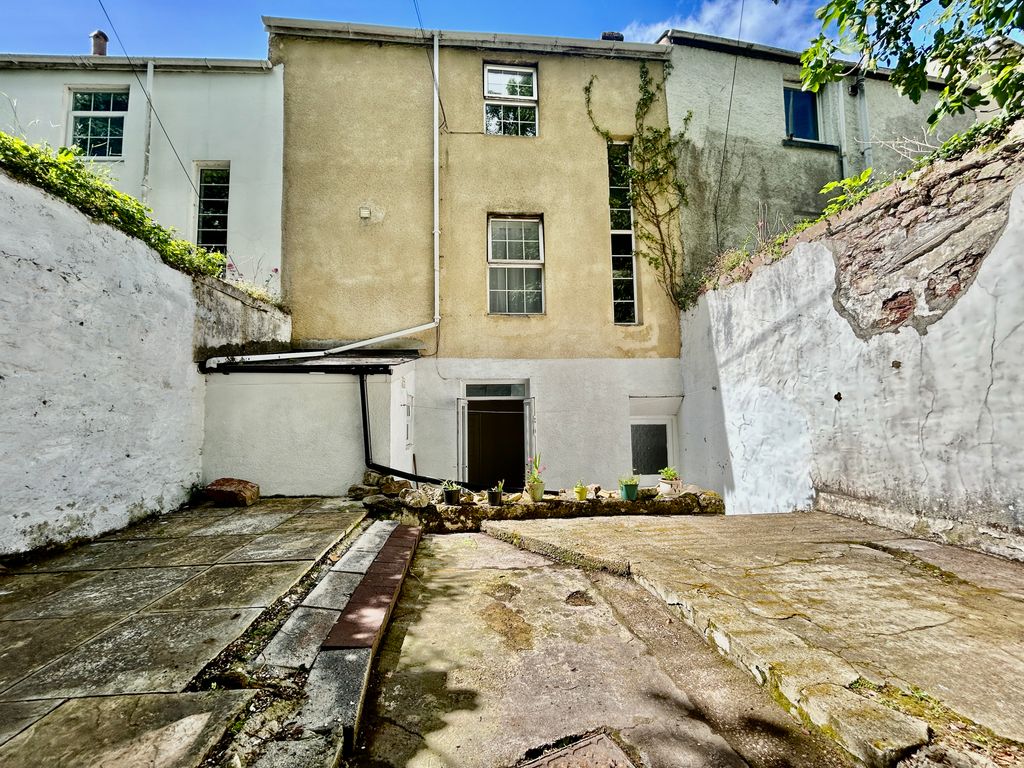 Property photo 2 of 19 Rear.