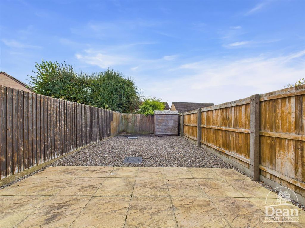 Property photo 2 of 11