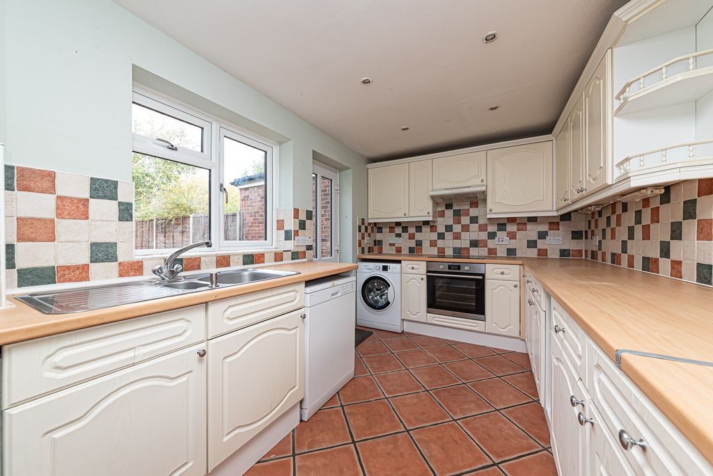 Property photo 2 of 52 7