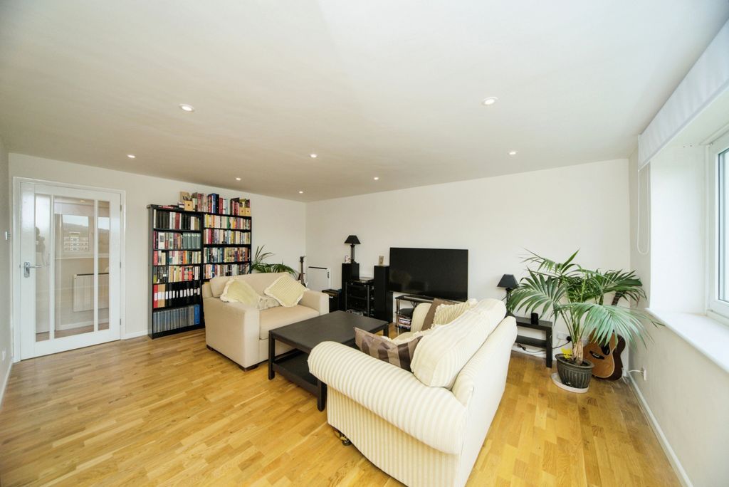 Property photo 3 of 15 Photography