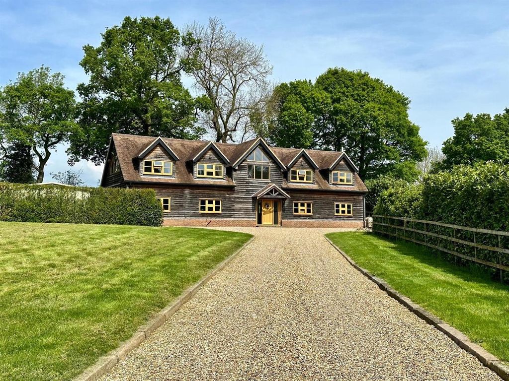 Property photo 1 of 13 High Oaks Barn 16.Jpg