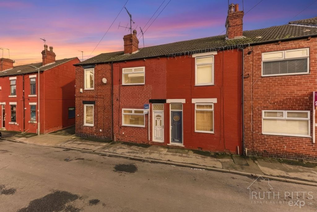 Property photo 2 of 24