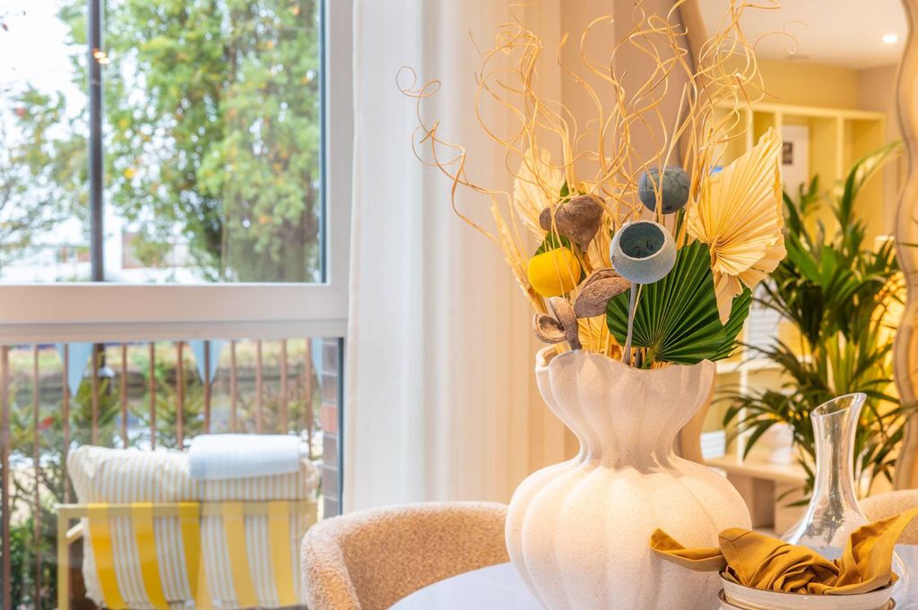 Property photo 2 of 30