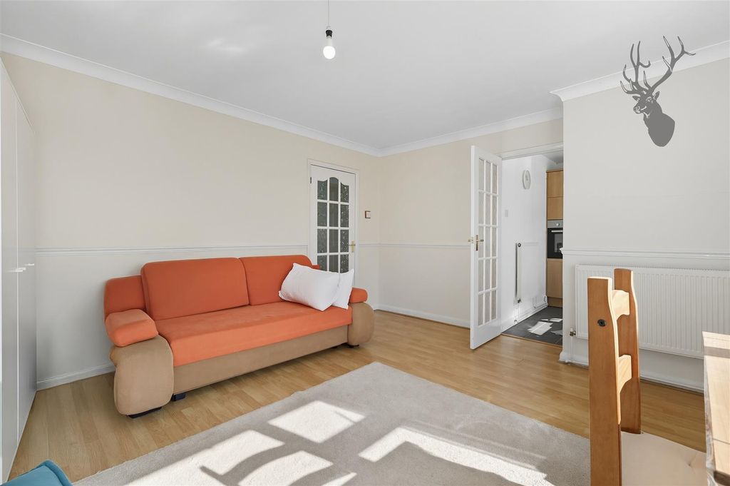 Property photo 3 of 19