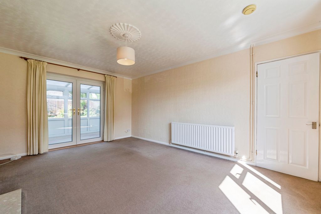 Property photo 3 of 16