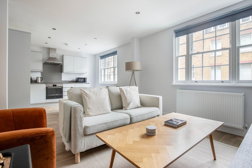 Property photo 1 of 15 Living Room