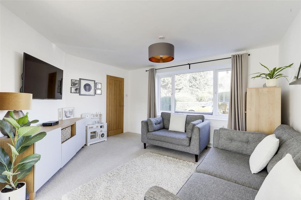 Property photo 2 of 23