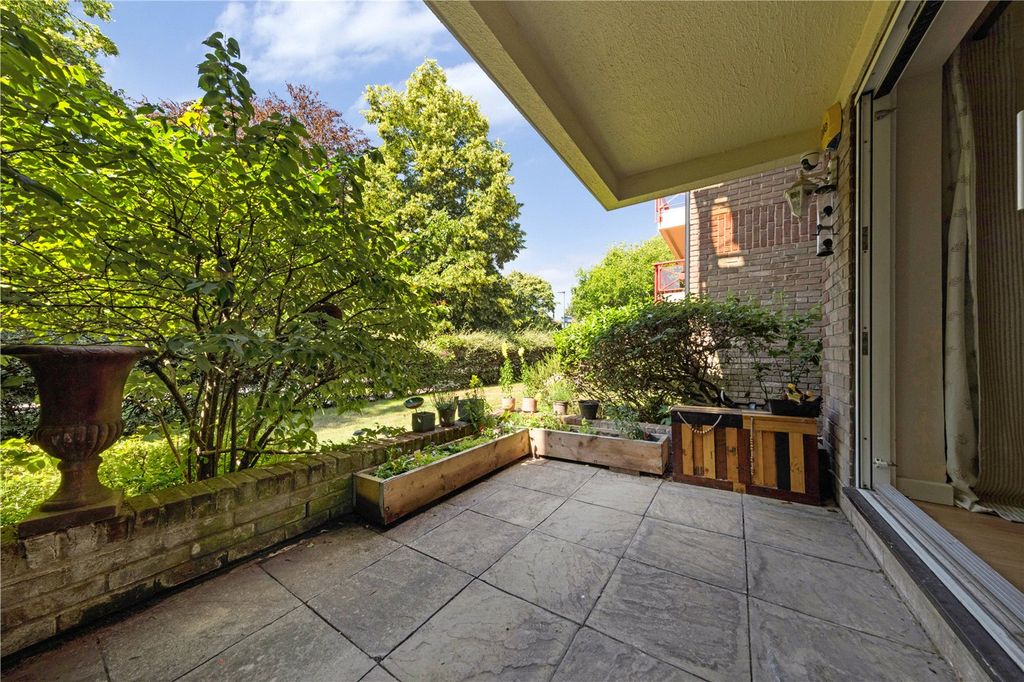 Property photo 2 of 16 Picture No. 10