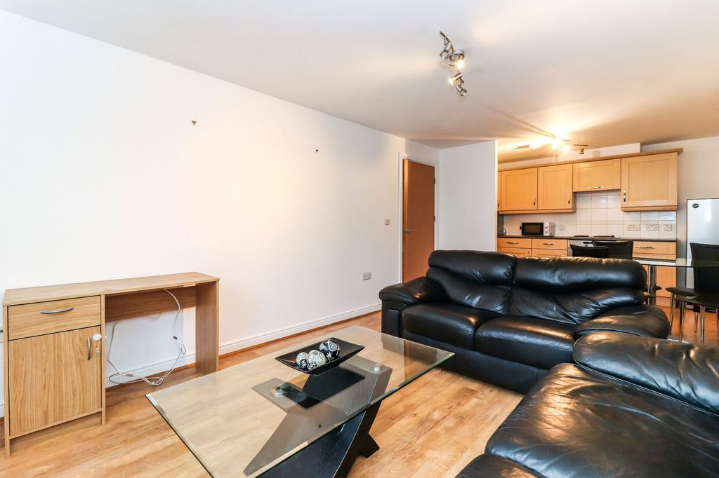 Property photo 3 of 12