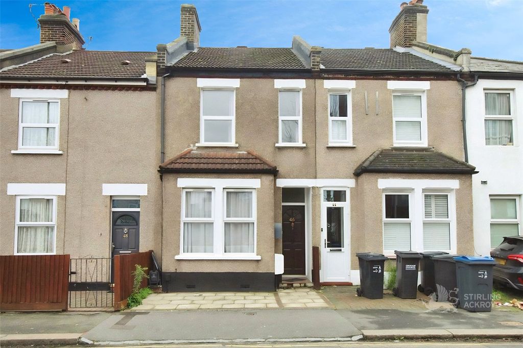 Property photo 1 of 12 Exterior