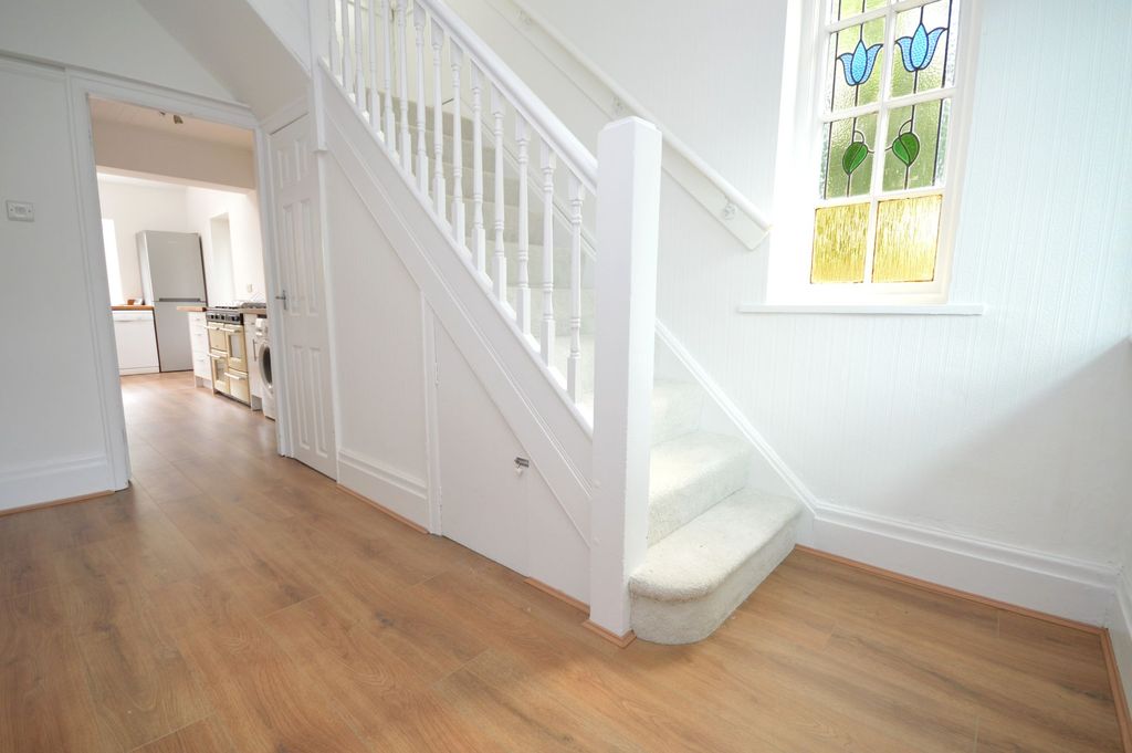 Property photo 2 of 36