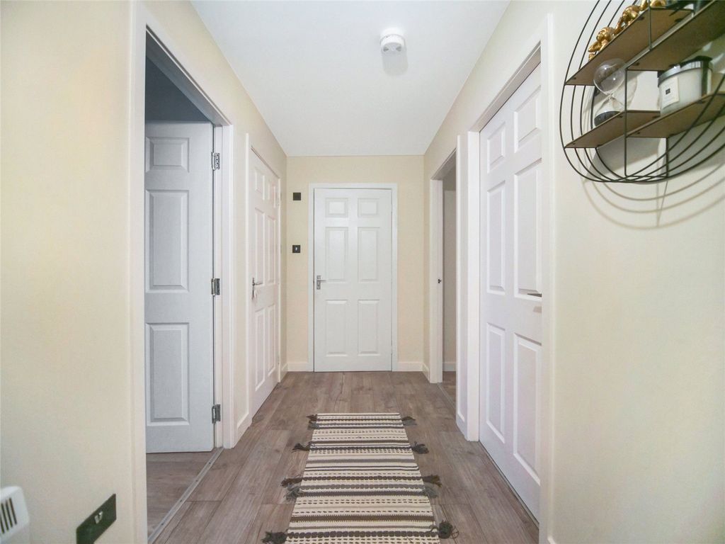 Property photo 3 of 21 Picture No. 03