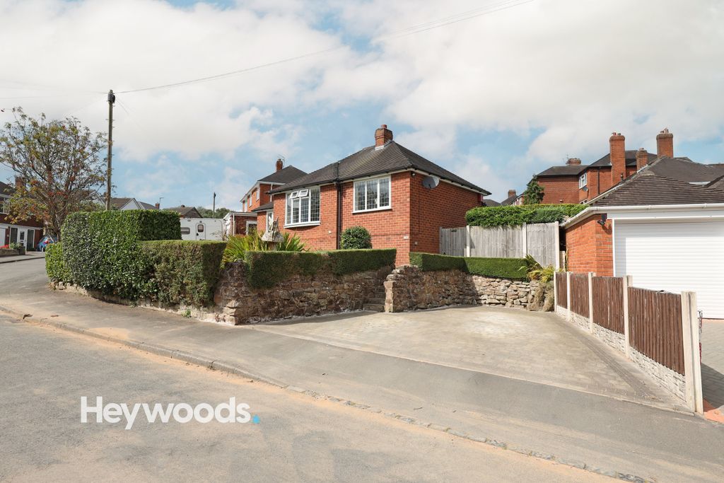 Property photo 1 of 35 0F1A8273