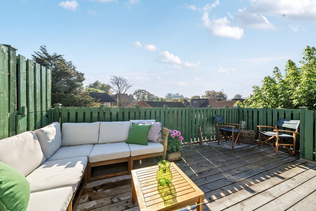 Property photo 3 of 20 Picture No. 04