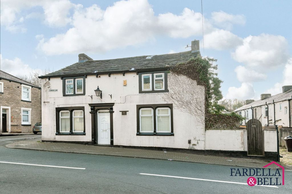 Property photo 1 of 50