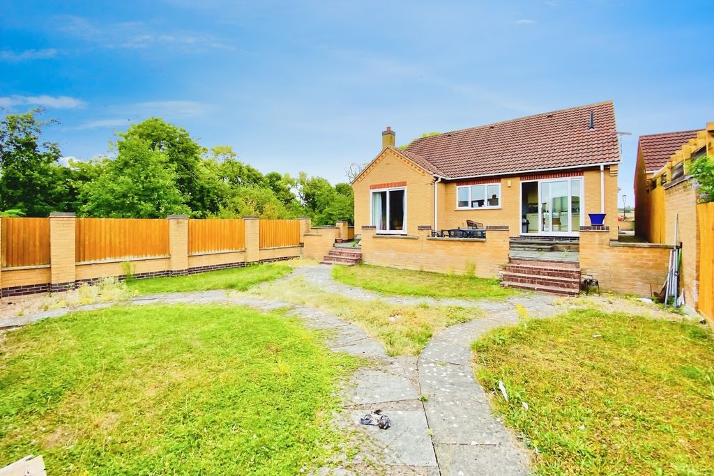 Property photo 3 of 20