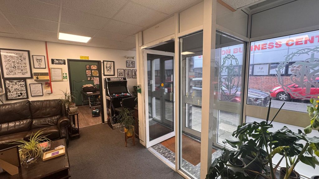 Property photo 2 of 12