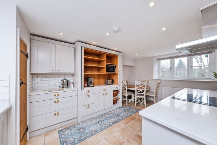 Property photo 2 of 10 Dscf0845-Edit