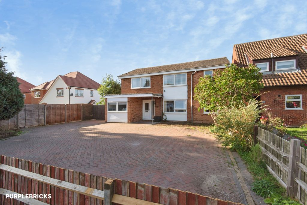 Property photo 3 of 41