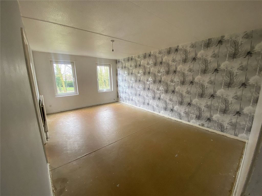 Property photo 2 of 6 Picture No. 09