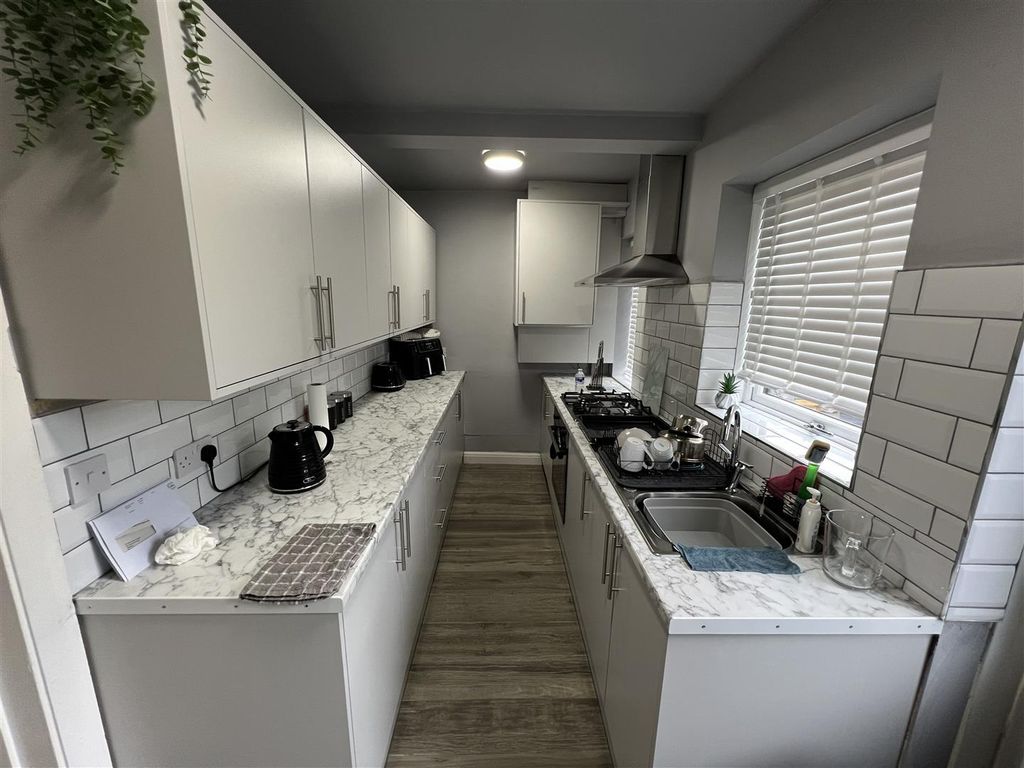 Property photo 3 of 7 Img_8726.Jpg