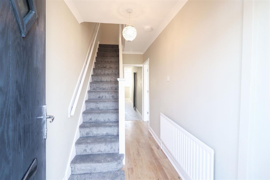 Property photo 2 of 13 Purefoy Road-2.Jpg