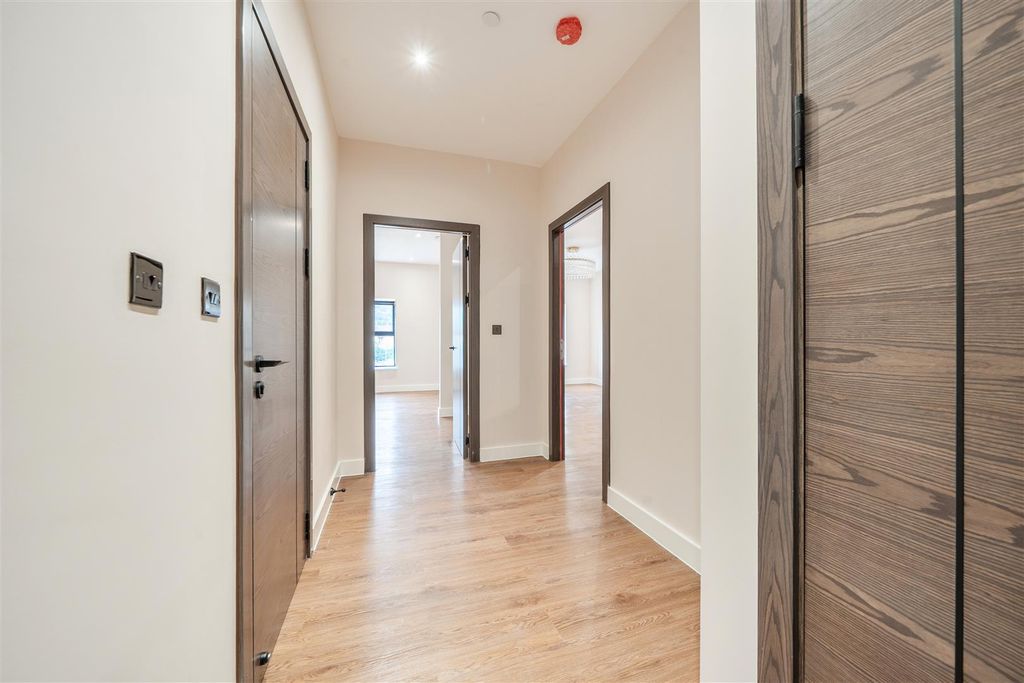 Property photo 2 of 17 1484980 (17).Jpg