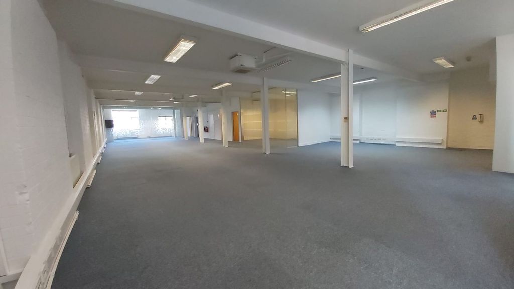 Property photo 3 of 5