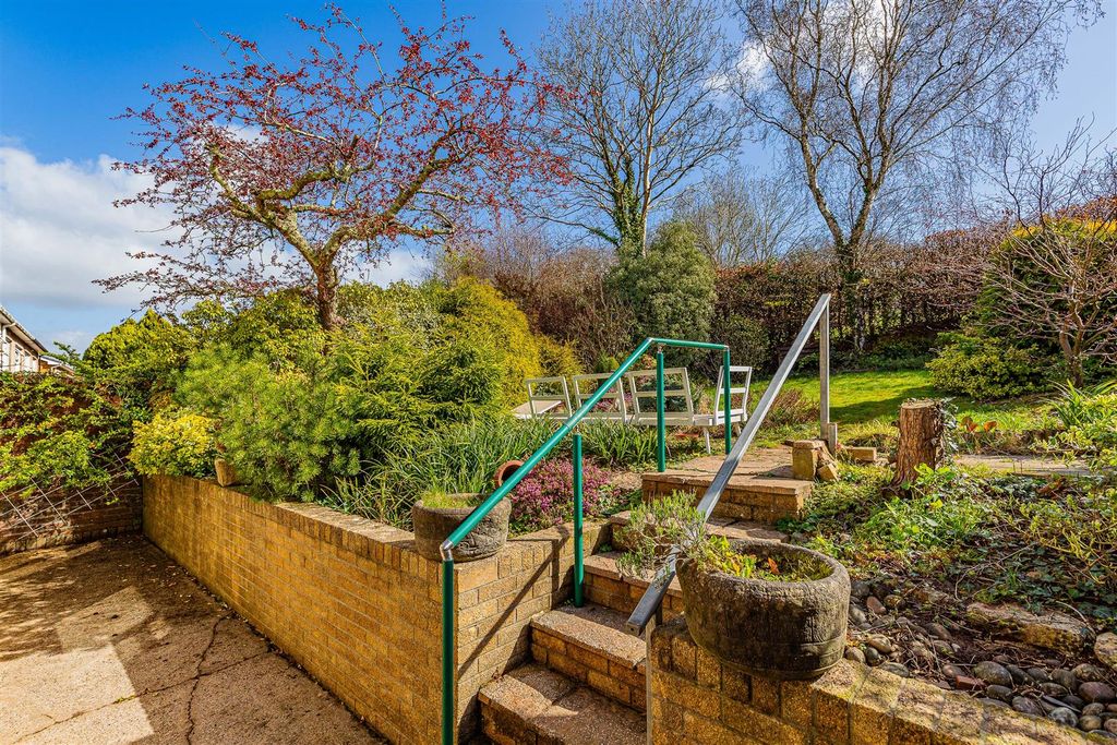 Property photo 2 of 18 178 (3 Of 23).Jpg