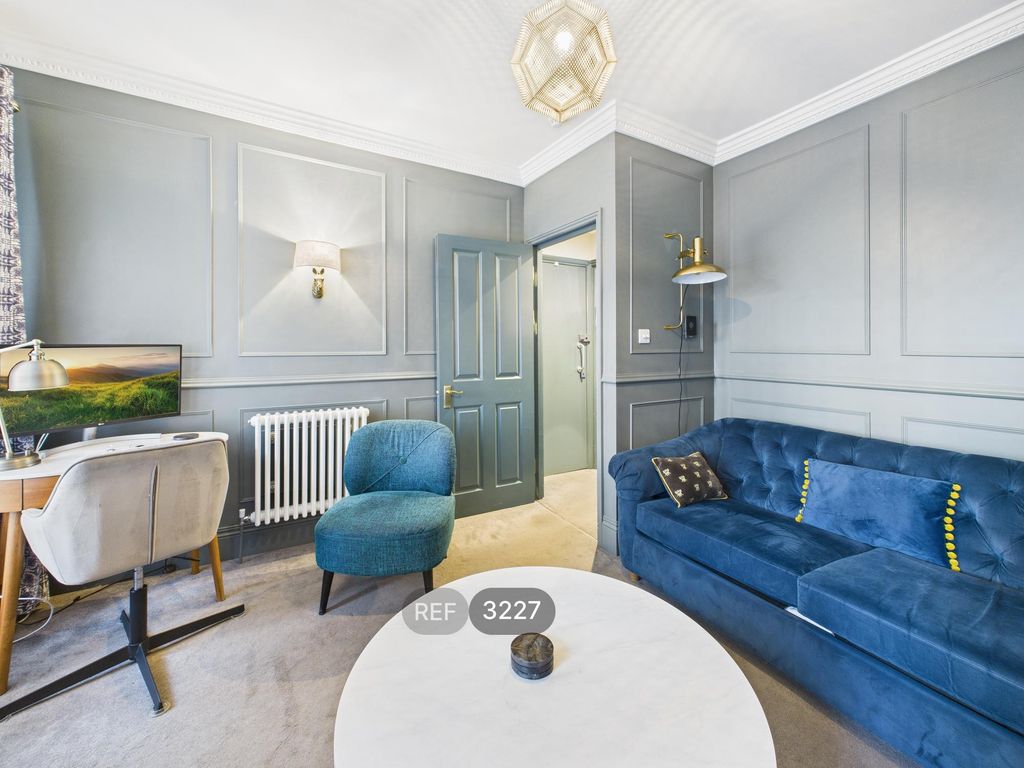 Property photo 3 of 13 Living Room