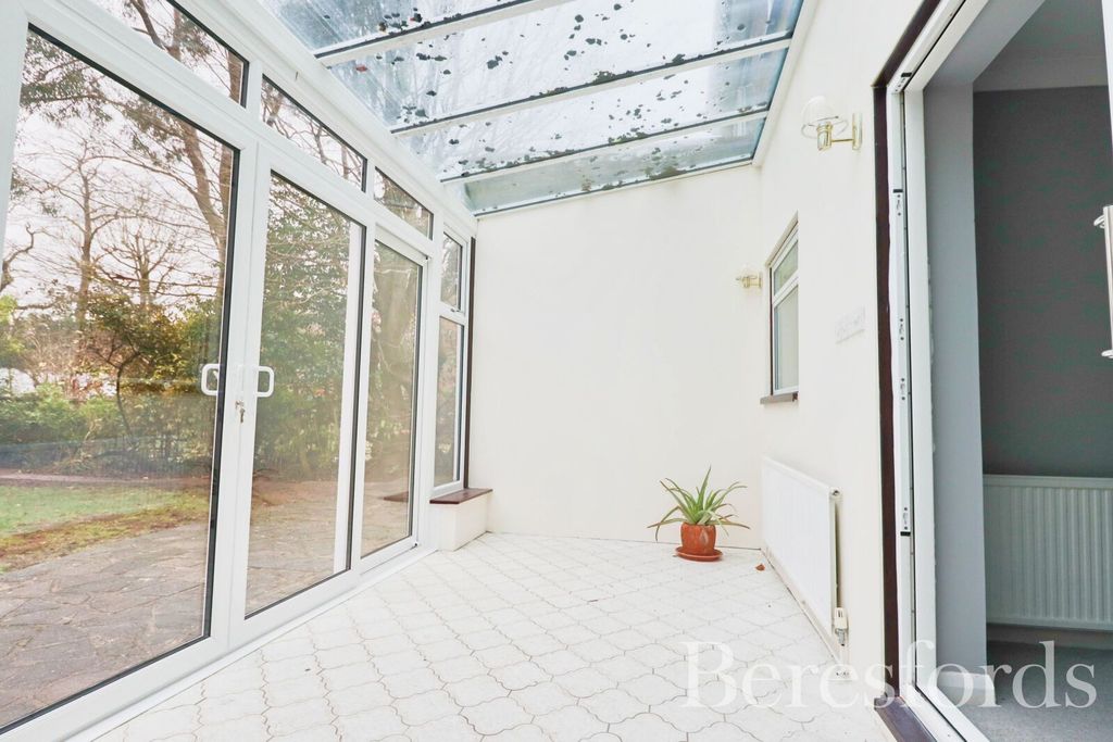 Property photo 3 of 21 Picture 3