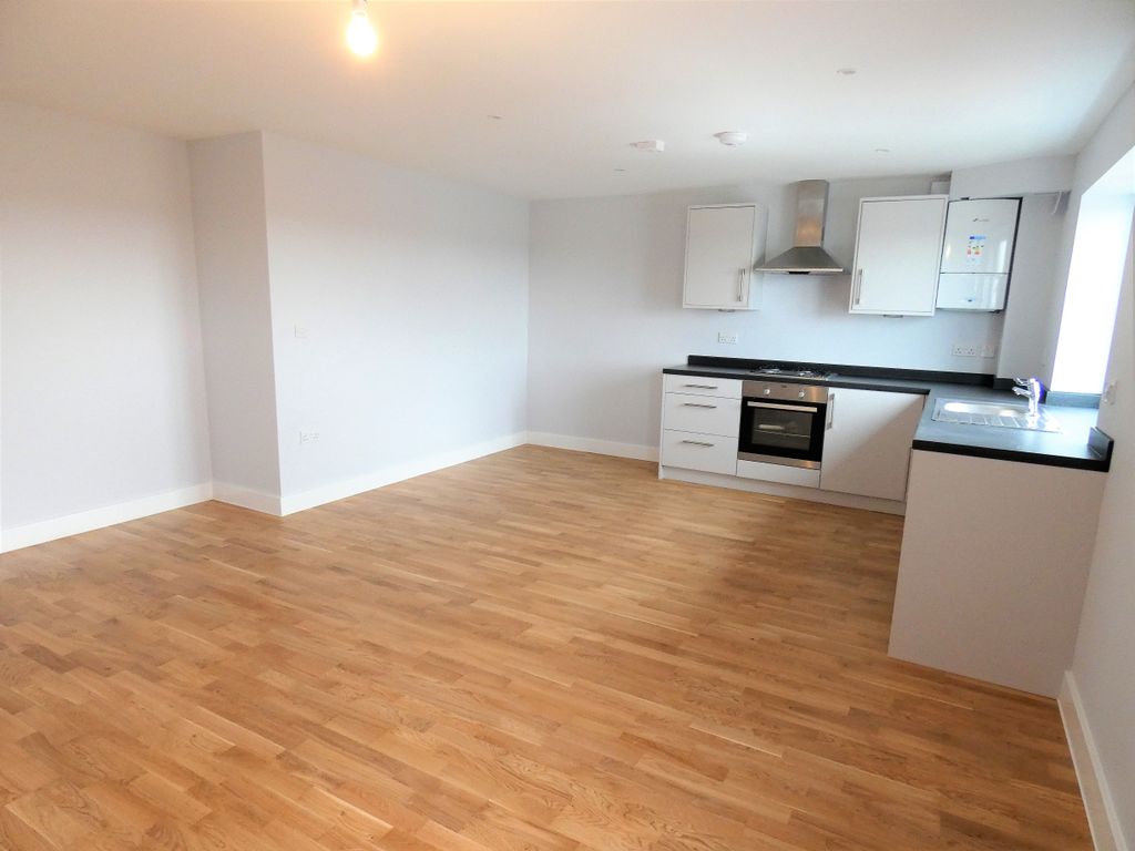 Property photo 3 of 7 3