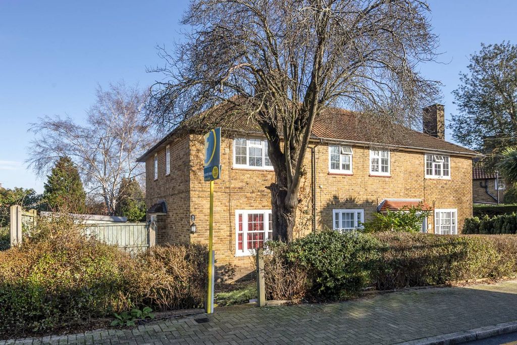 Property photo 1 of 2