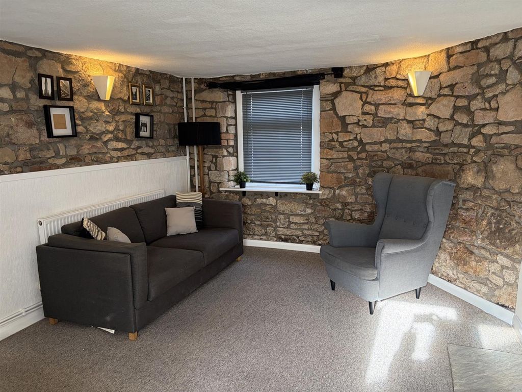 Property photo 2 of 14 Living Room 1.Jpg