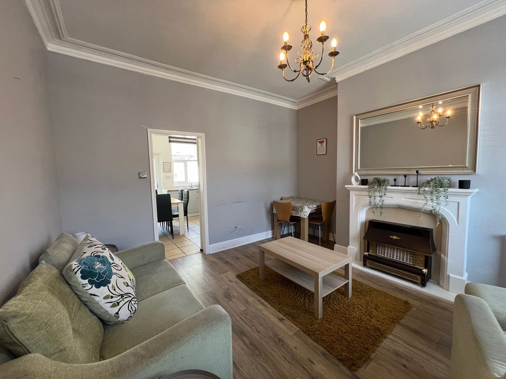 Property photo 2 of 9 Living Room