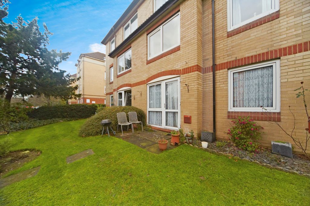 Property photo 1 of 17 Photography